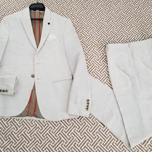 Zara ramio beige suit.